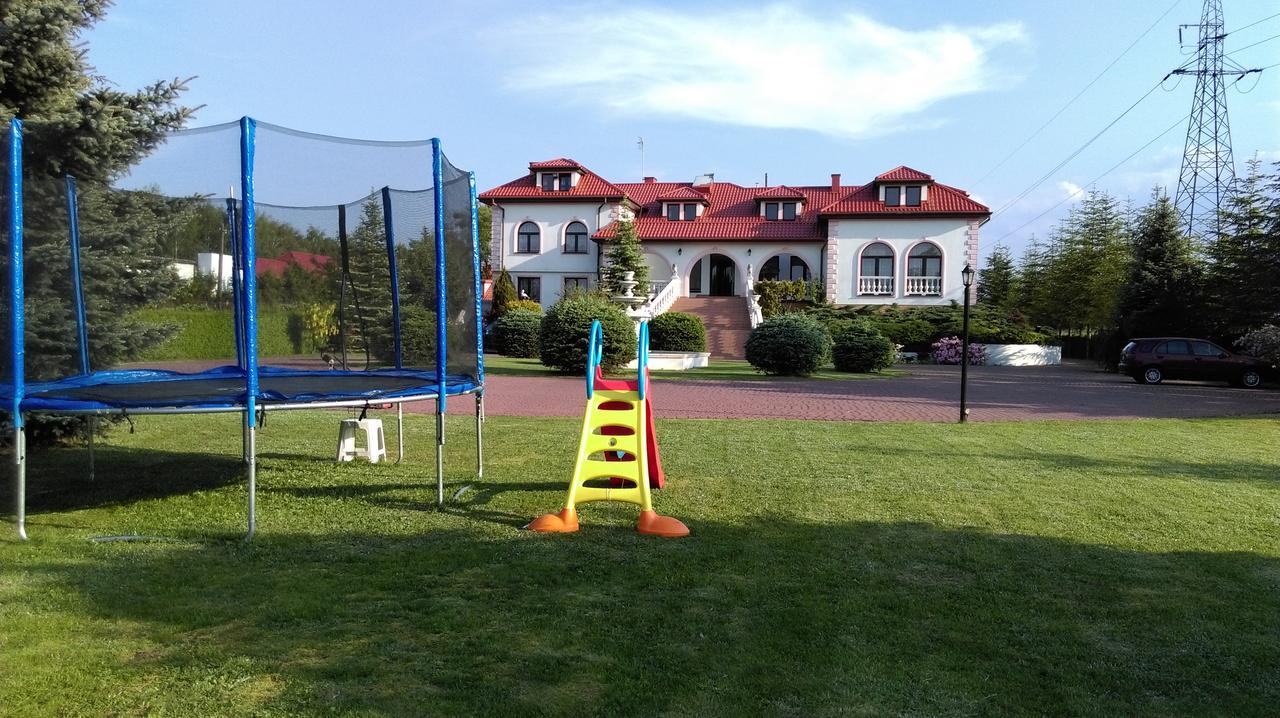 Pod Lwami Błonie Exterior foto